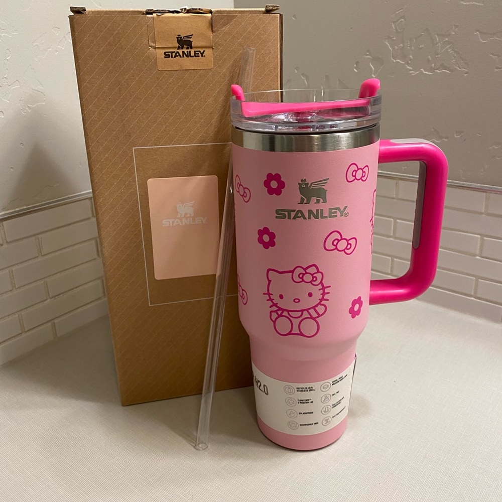 Stanley 40 oz tumbler - hello kitty